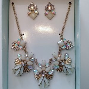 Pearl and gold earring and necklace jewelry set